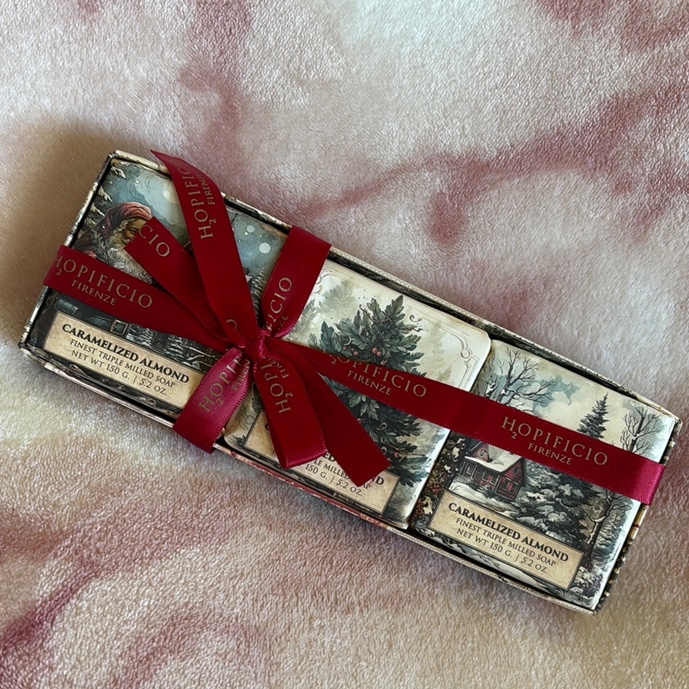 Hopificio Firenze Tripple Milled Italian Caramelized Almond Soap Set 3 NWT